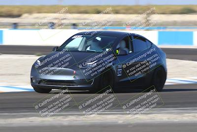 media/Nov-08-2025-Speed Ventures (Sat) [[1c7a6332f5]]/TC B/Session 3 (Turn 1)/